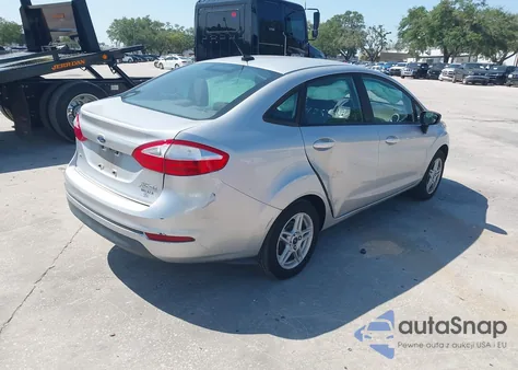 2018 Ford Fiesta Se из США, поврежденный, VIN 3FADP4BJ9JM100354